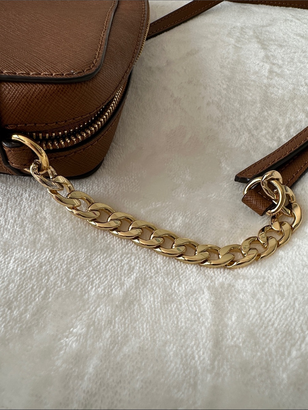 Michael Kors Chestnut Brown Saffiano Crossbody with Gold Chain - Picture 9 of 13